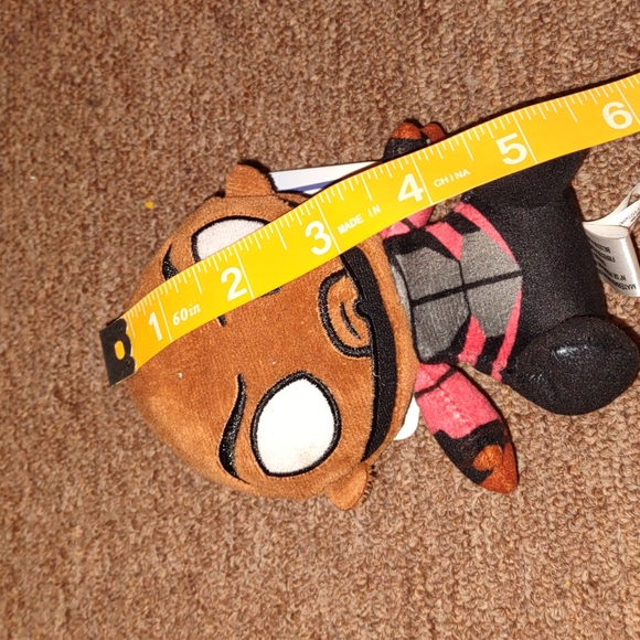 •Funko Mopeez Plush Figure Suicide Squad  DEADSHOT - Picture 14 of 15